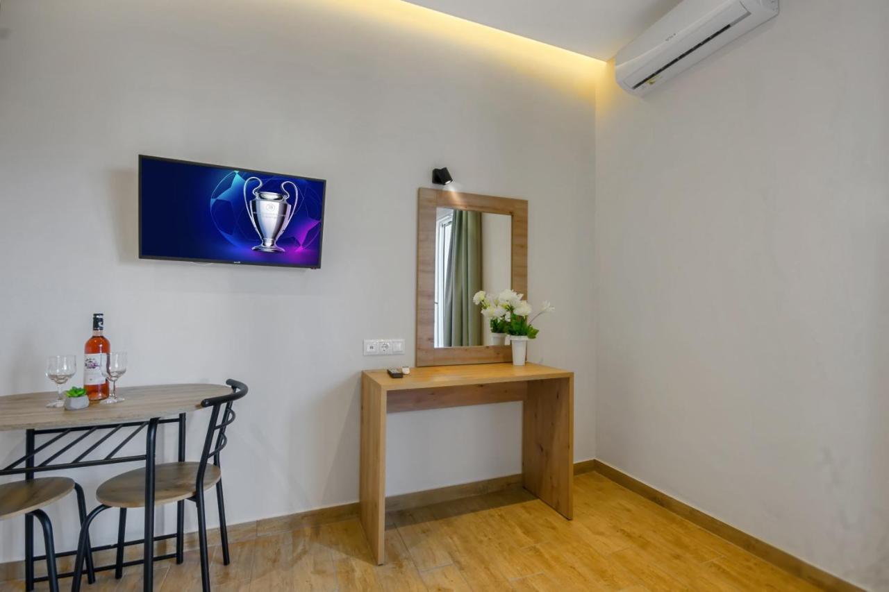Ariadni Apartments Dassia Екстер'єр фото